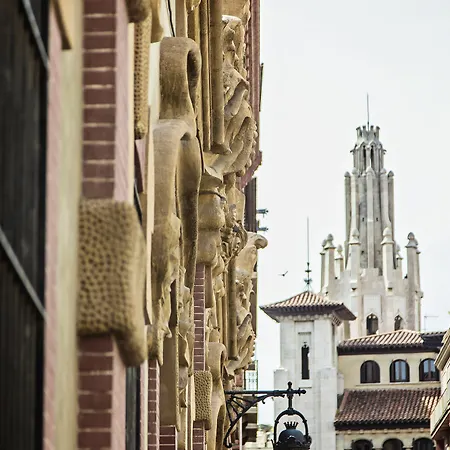 Inn Sweet Plaza Catalunya - Centre 4*